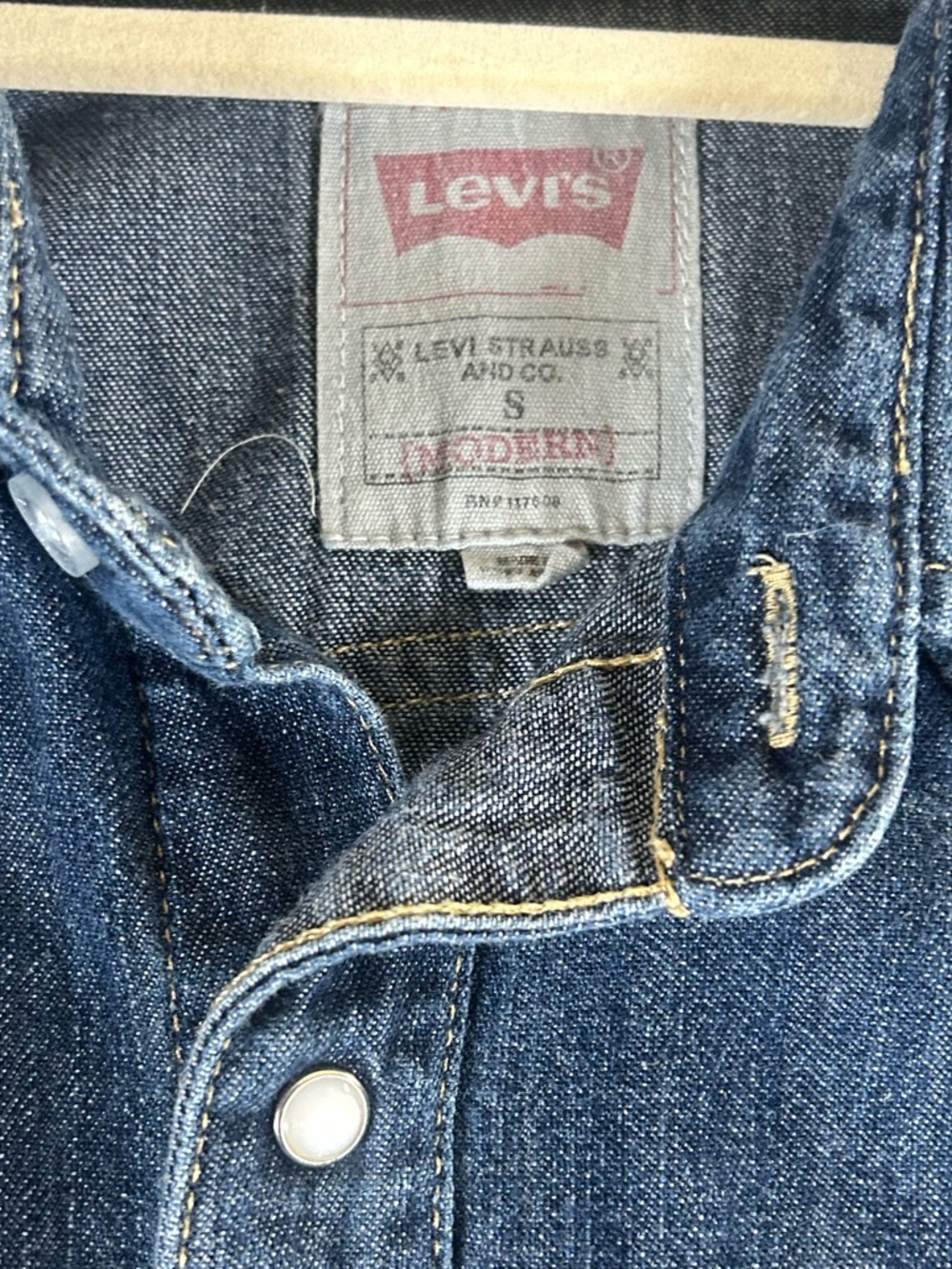 Levi's Dark Denim Western Shirt - Picture 3 of 14